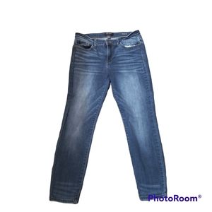 Judy Blue Distressed Relaxed Fit Size 13/31 Jeans